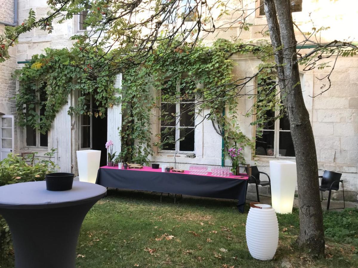 Vila Vieille Rose Niort Exteriér fotografie
